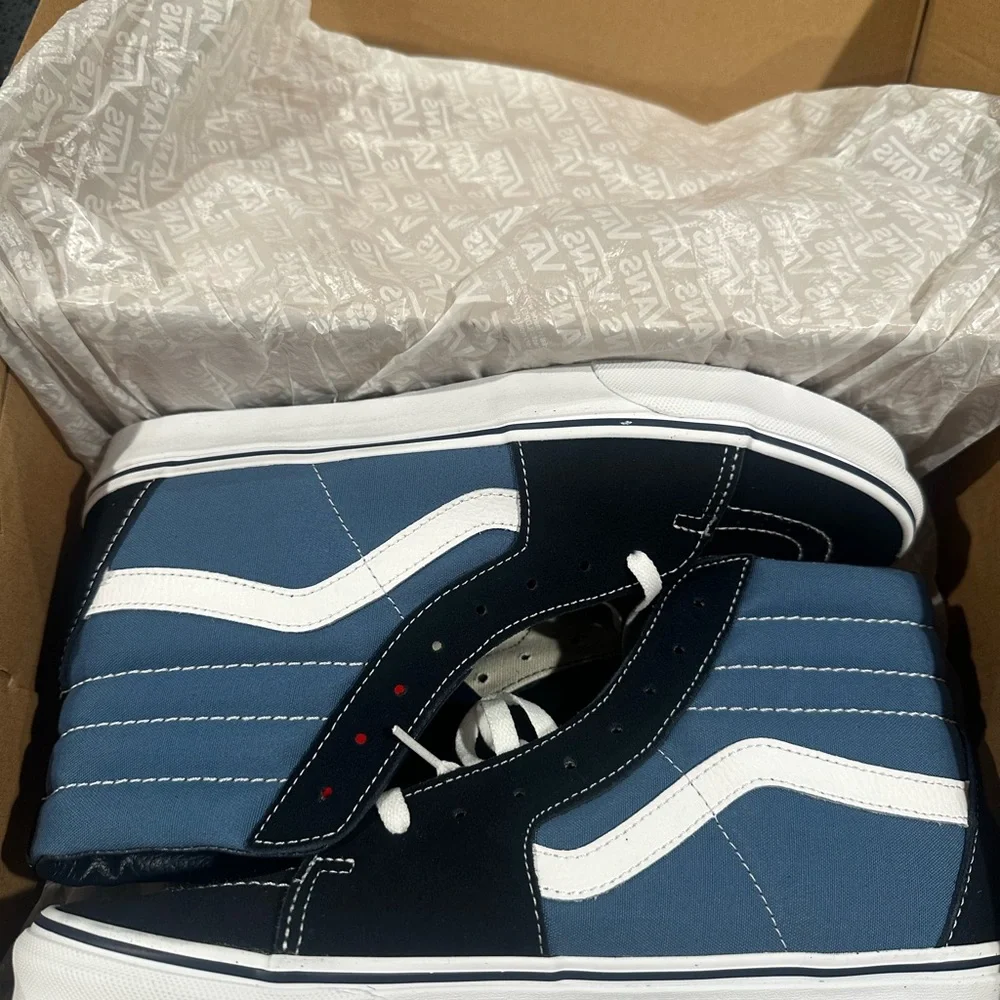 Vans Blue and Black High-Top Sneakers with Jazz Stripe Sk8 HI Navy - Picture 1 of 4